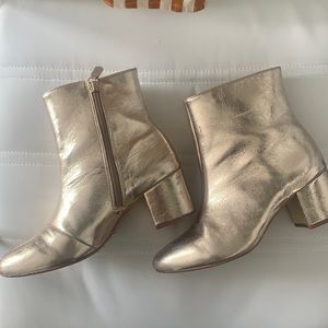 Women’s Schutz gold booties 7.5